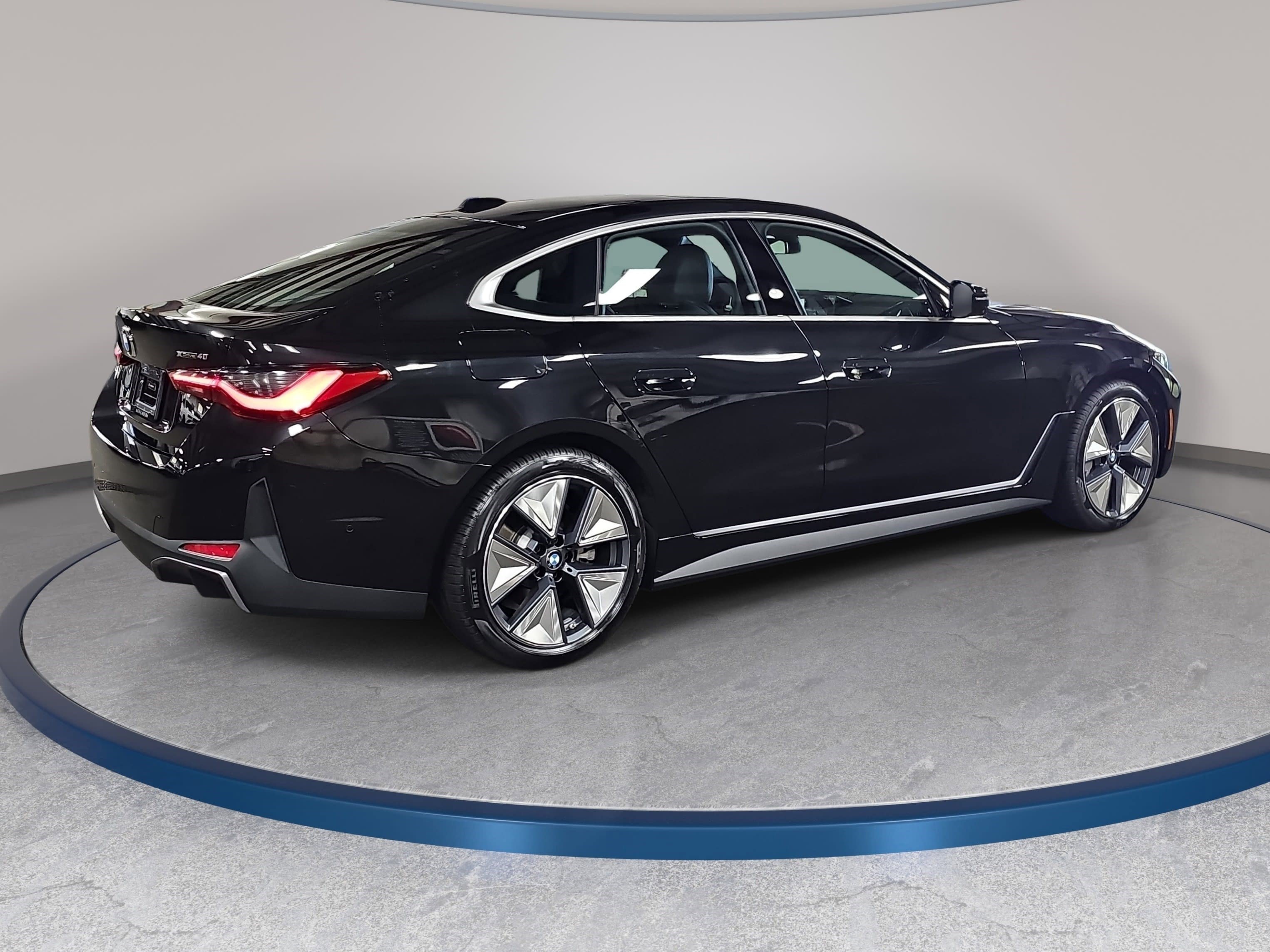 New 2026 BMW i4 xDrive40i w/ Premium Package AWD/4WD image 5