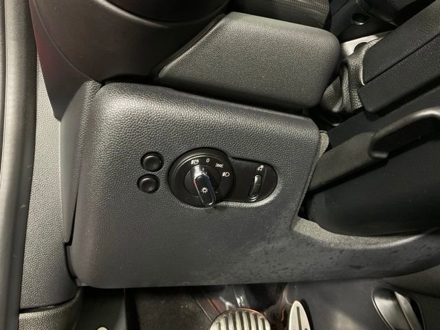 Used 2020 MINI Cooper John Cooper Works w/ Signature Upholstery Package FWD image 21