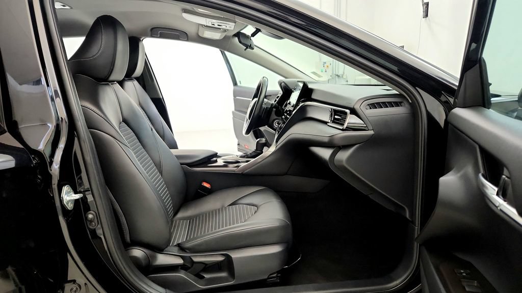 Certified 2024 Toyota Camry SE FWD image 17