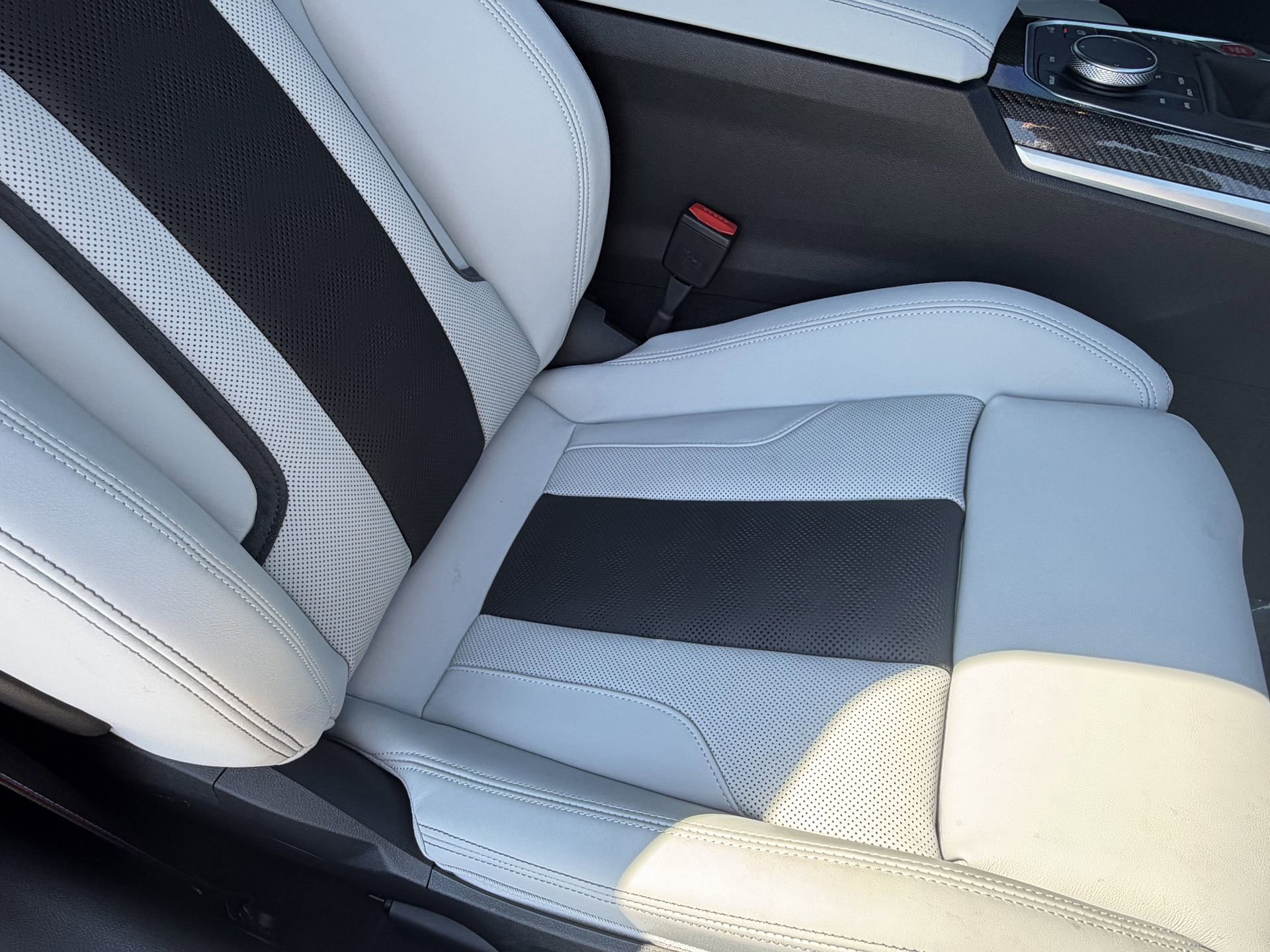 Used 2026 BMW M4 Coupe w/ Executive Package image 19