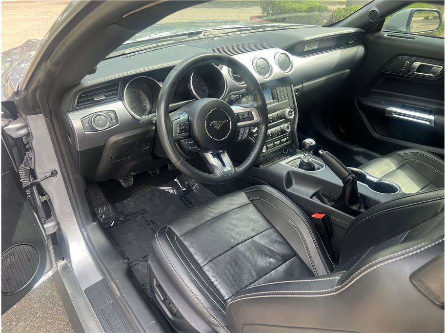 Used 2021 Ford Mustang GT RWD image 19