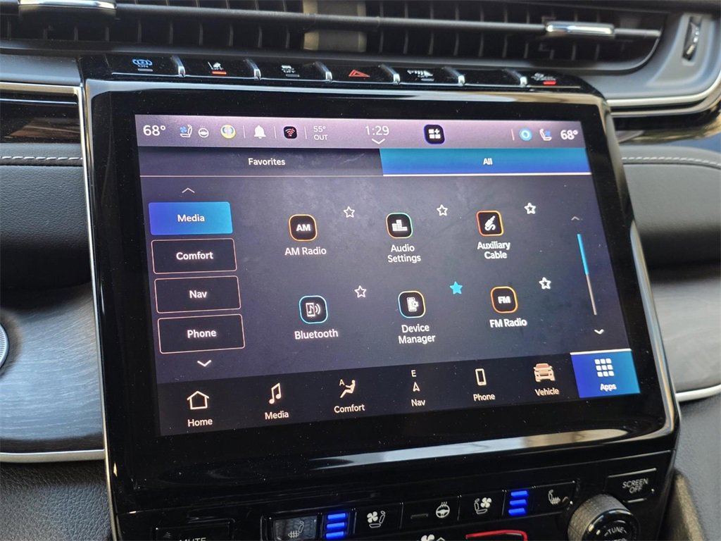 Used 2023 Jeep Grand Cherokee 4WD 4xe w/ Luxury Tech Group II image 33