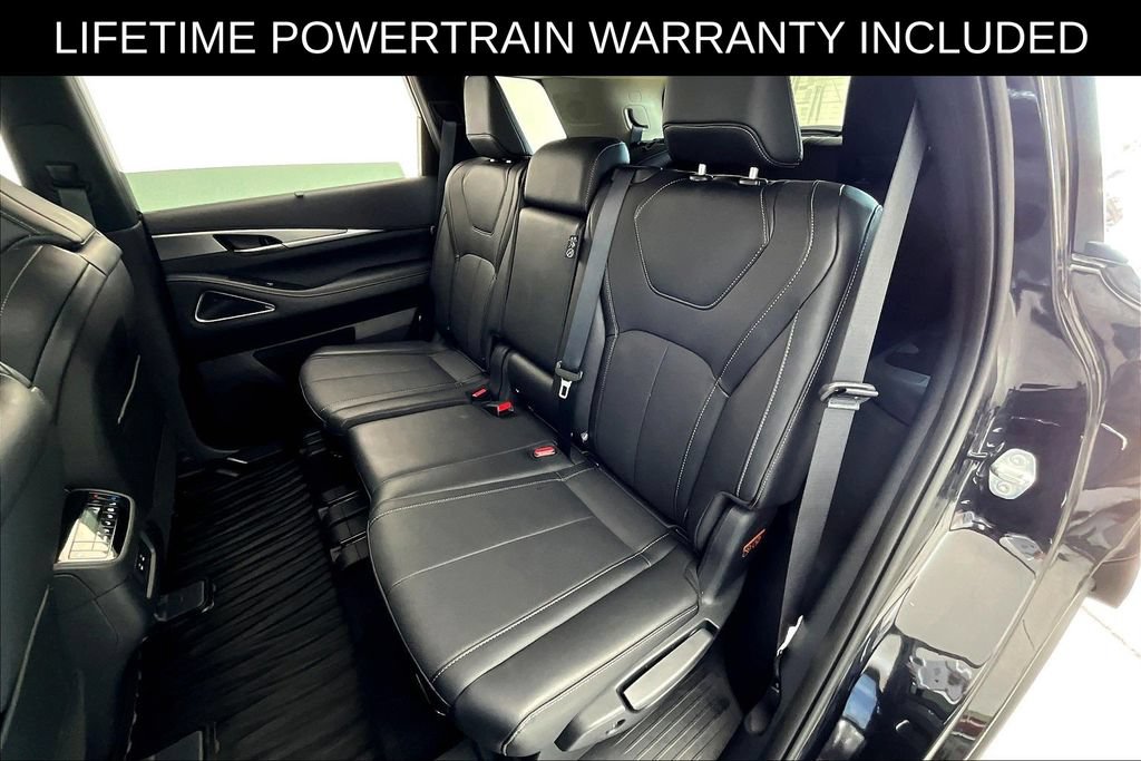 Certified 2026 INFINITI QX60 Luxe w/ Cargo Package FWD image 35