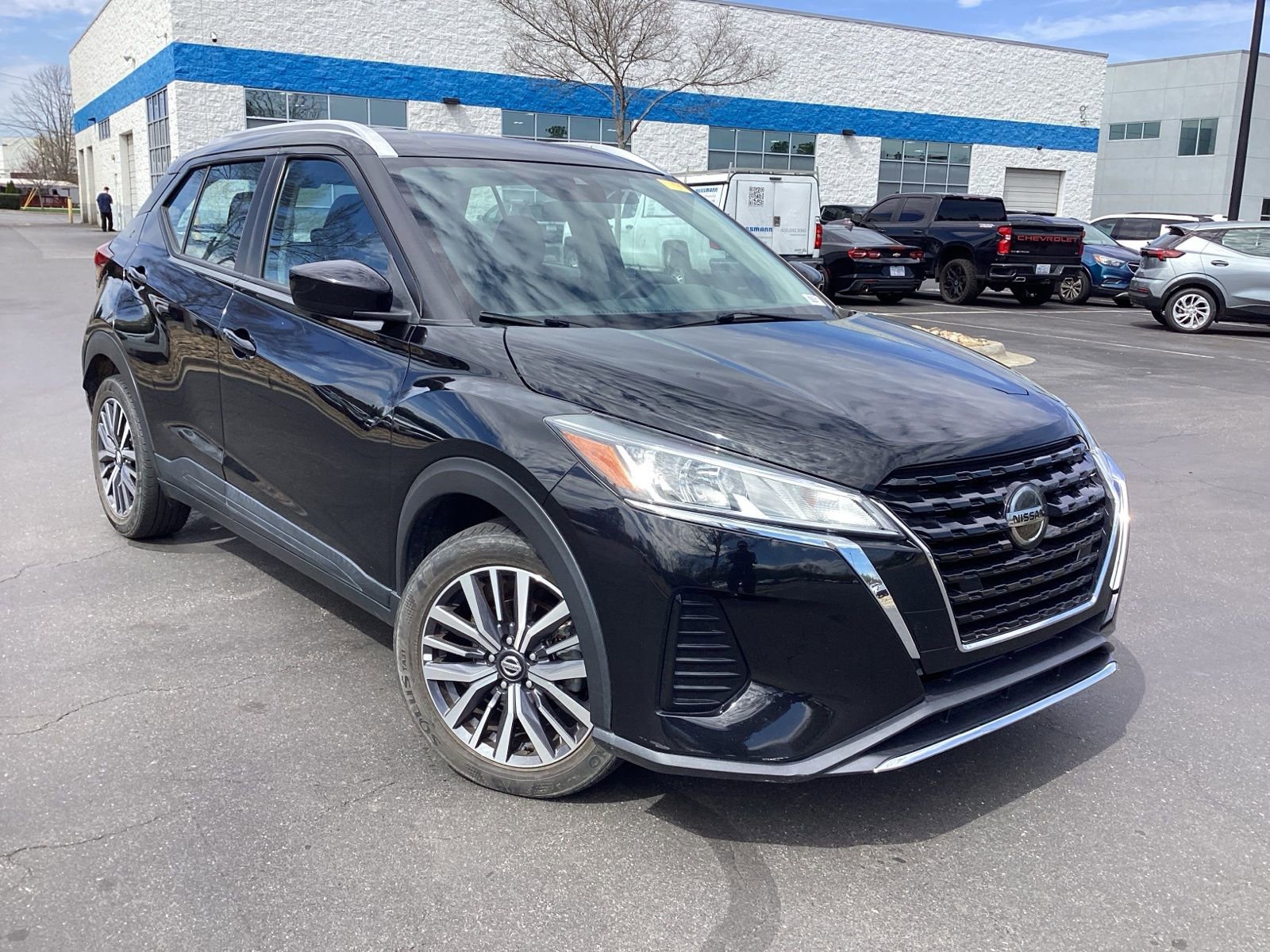 Used 2021 Nissan Kicks SV