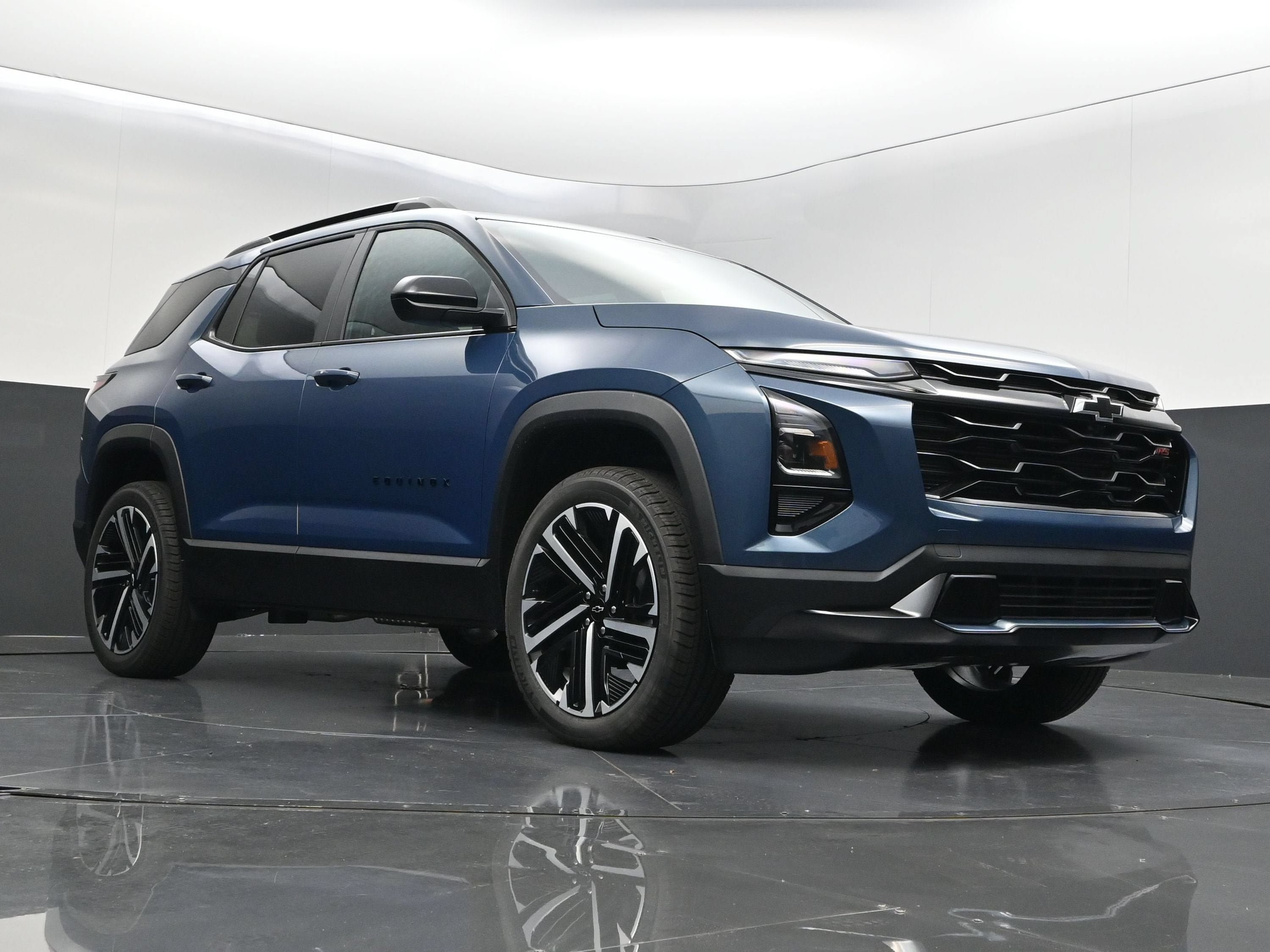 New 2027 Chevrolet Equinox RS w/ Convenience Package III FWD image 42