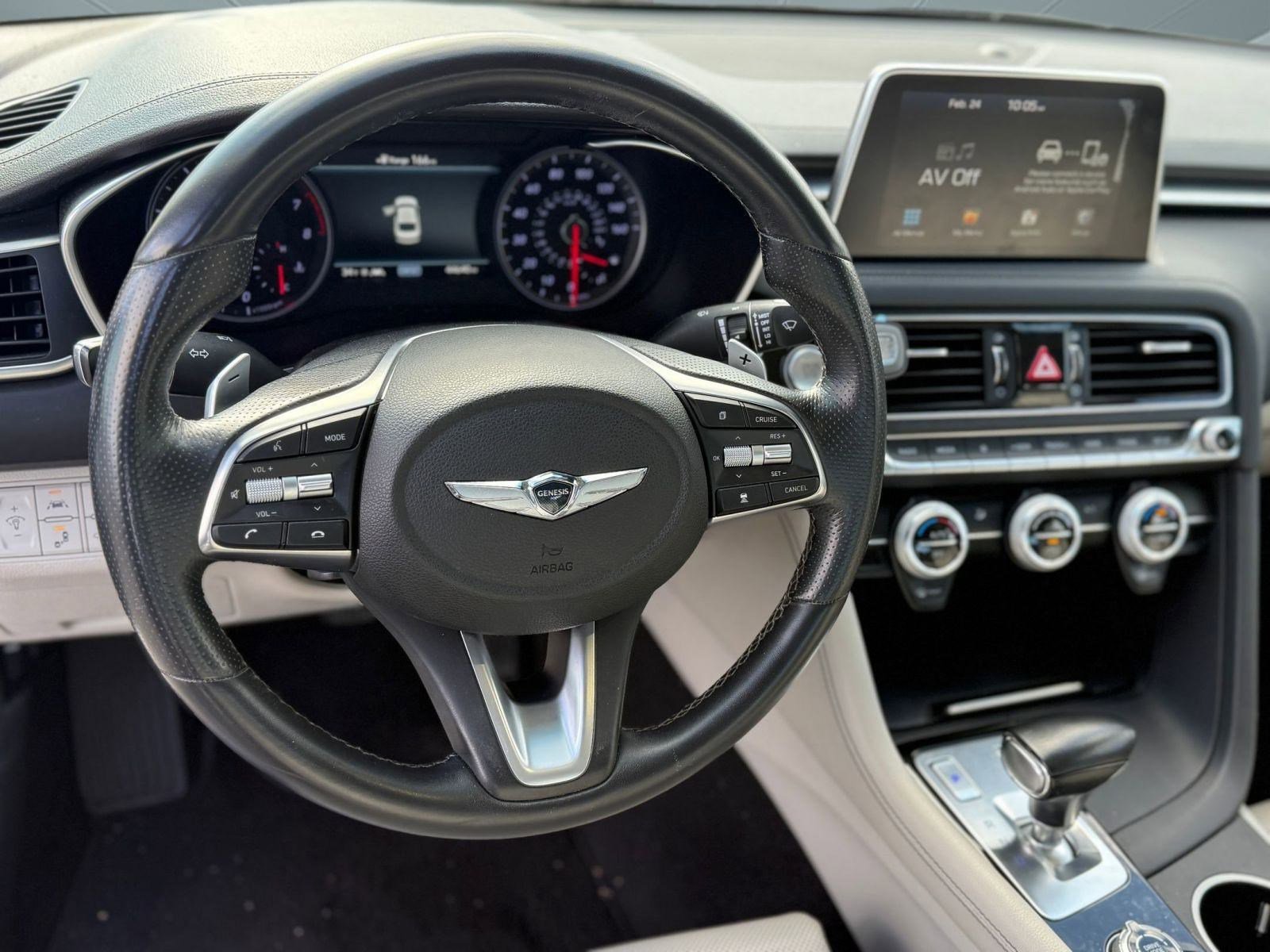 Used 2019 Genesis G70 2.0T Advanced image 16