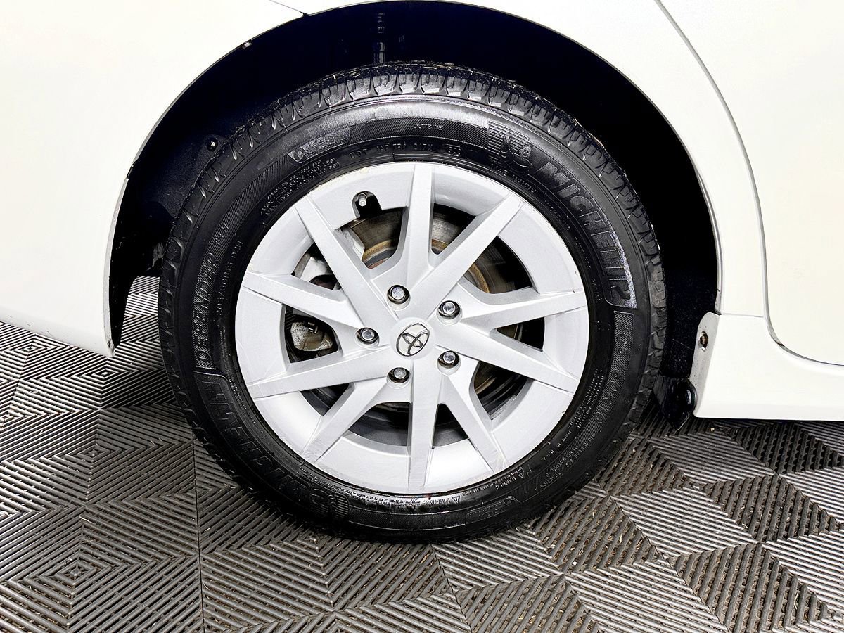 Used 2012 Toyota Prius V Three image 46