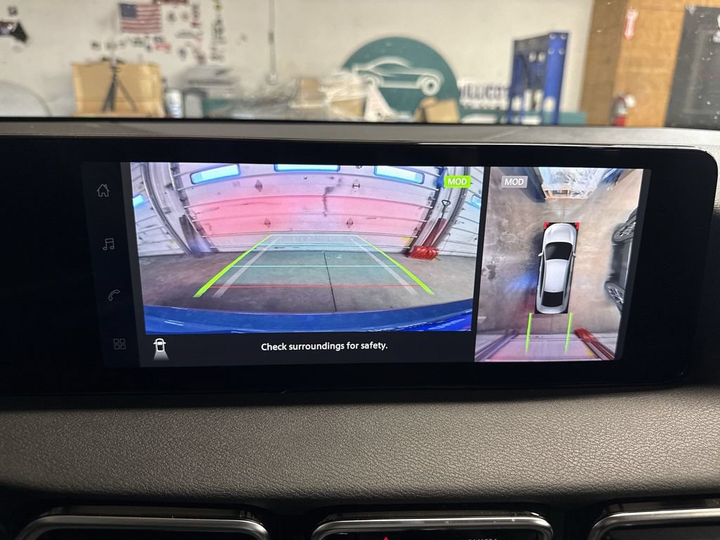 New 2026 Nissan Sentra SR w/ SR Premium Package FWD image 23