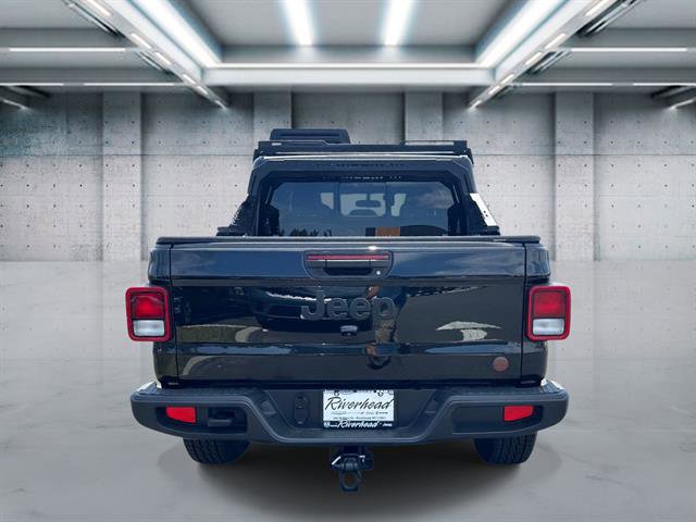 Used 2023 Jeep Gladiator Sport image 5