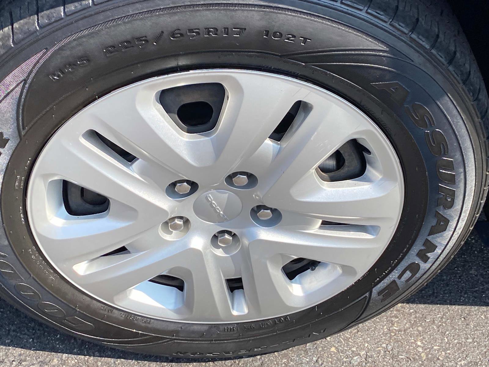 Used 2019 Dodge Grand Caravan SE image 23