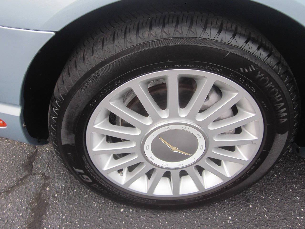 Used 2004 Ford Thunderbird RWD image 32