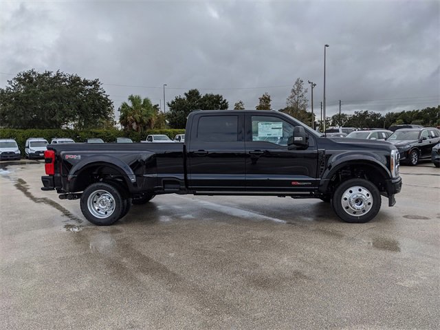 New 2026 Ford F450 Platinum w/ FX4 Off-Road Package image 2