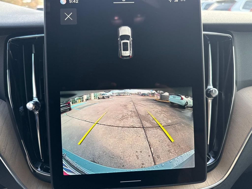New 2026 Volvo XC60 B5 Core AWD/4WD image 29