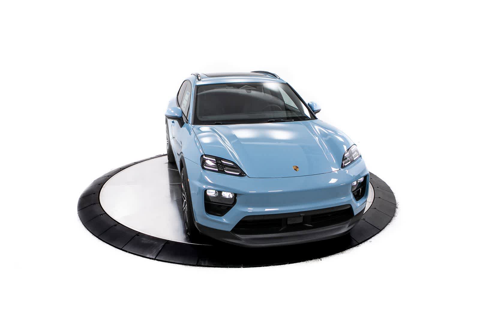 New 2026 Porsche Macan Electric RWD image 22