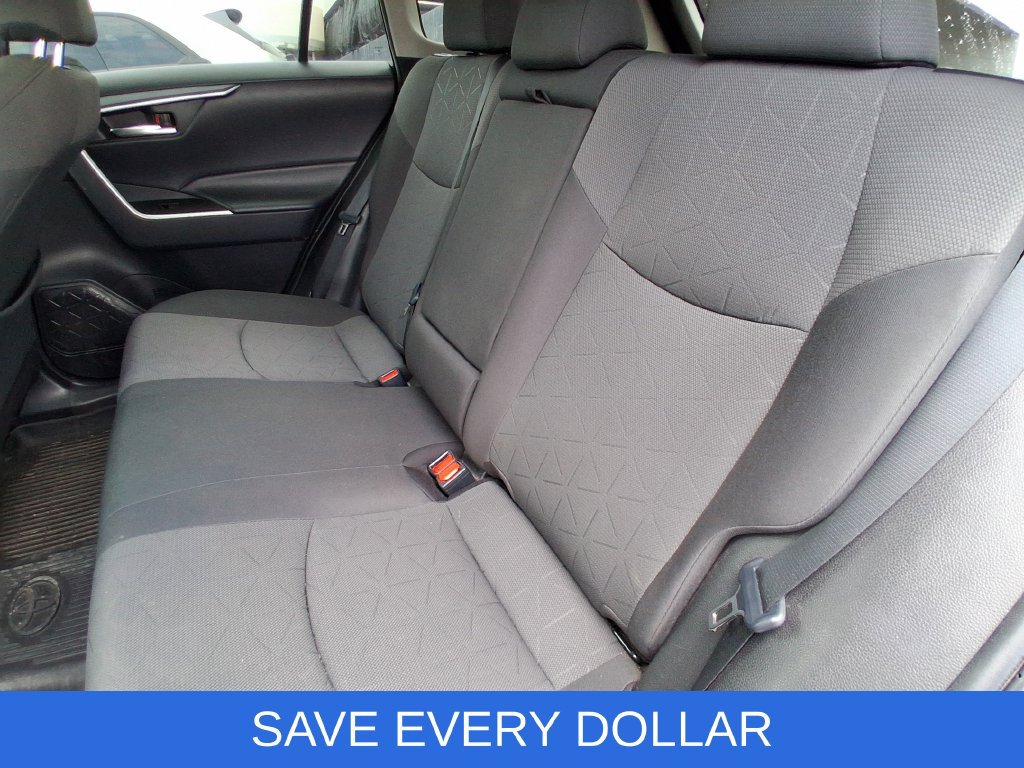 Used 2021 Toyota RAV4 XLE w/ Convenience Package AWD/4WD image 16