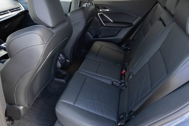 Certified 2025 BMW X2 xDrive28i image 16