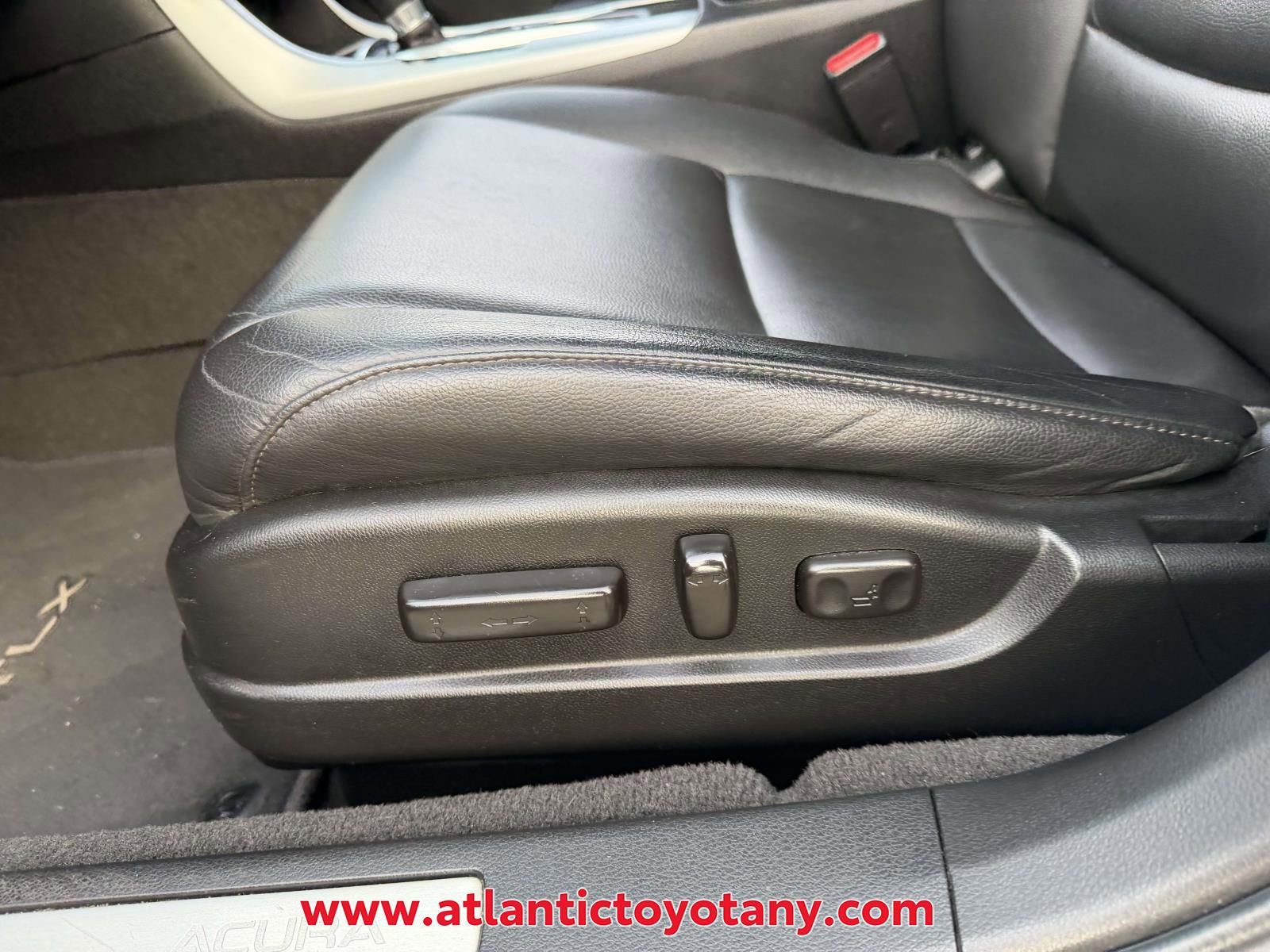 Used 2020 Acura TLX FWD image 25