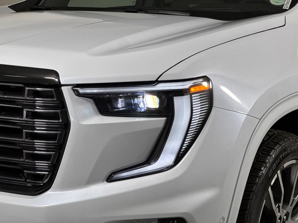 New 2027 GMC Acadia Denali Ultimate w/ LPO, Black Badging Package AWD/4WD image 2