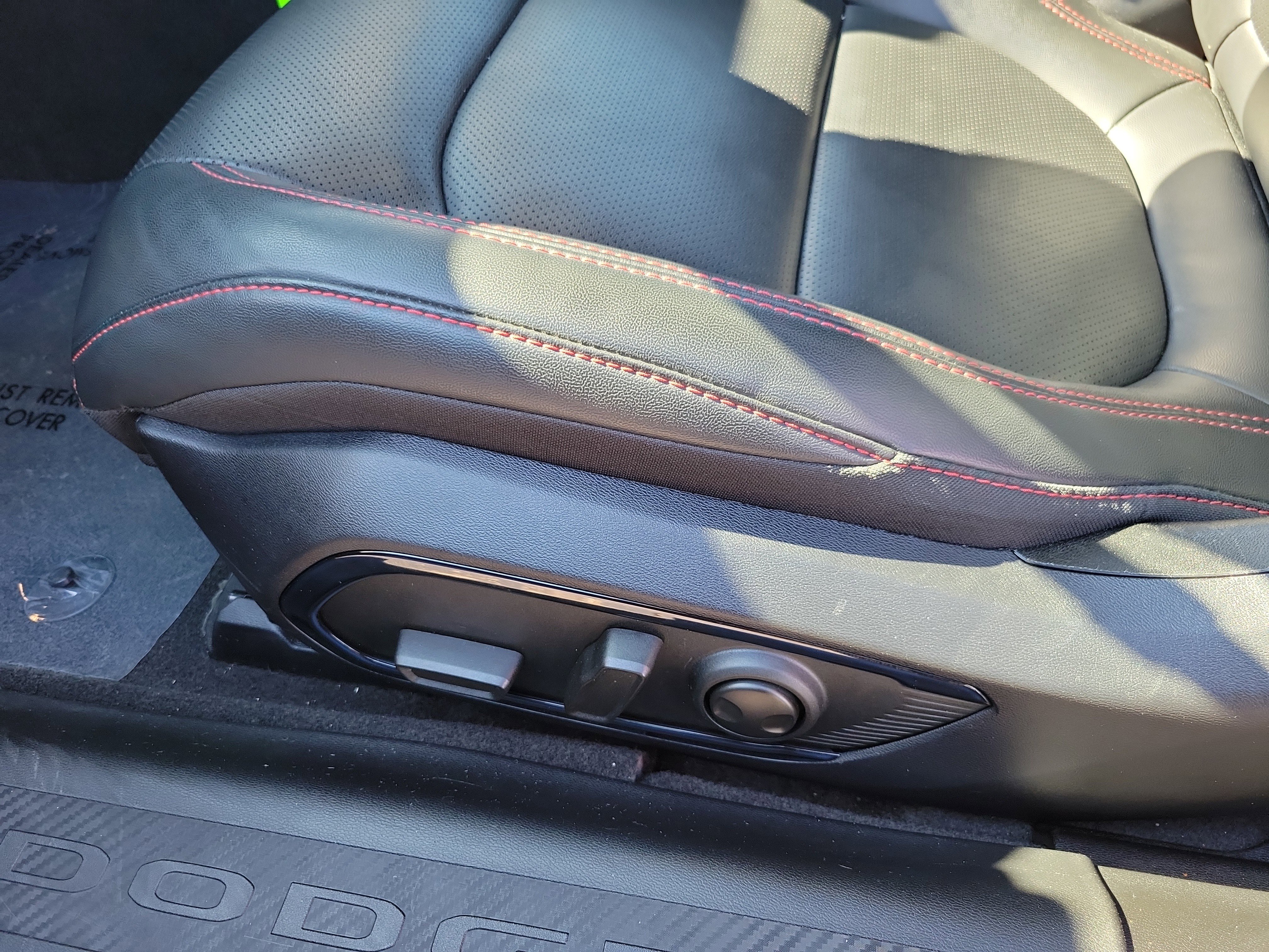 Used 2024 Dodge Charger R/T w/ Plus Group image 9