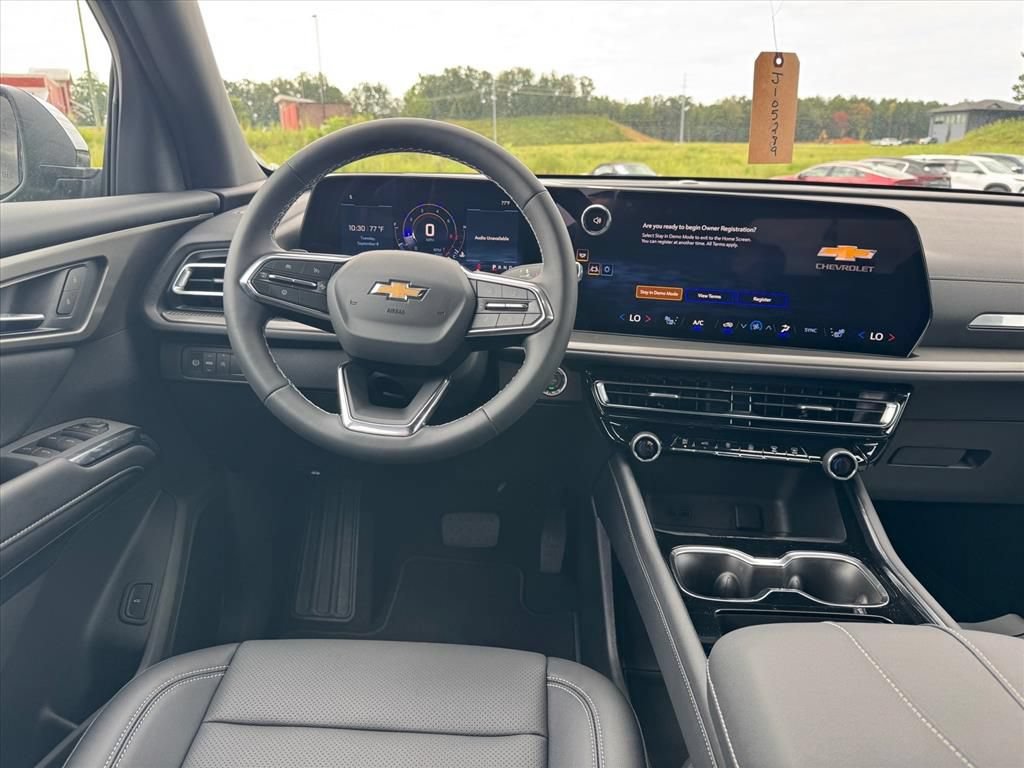 New 2027 Chevrolet Traverse LT FWD image 10