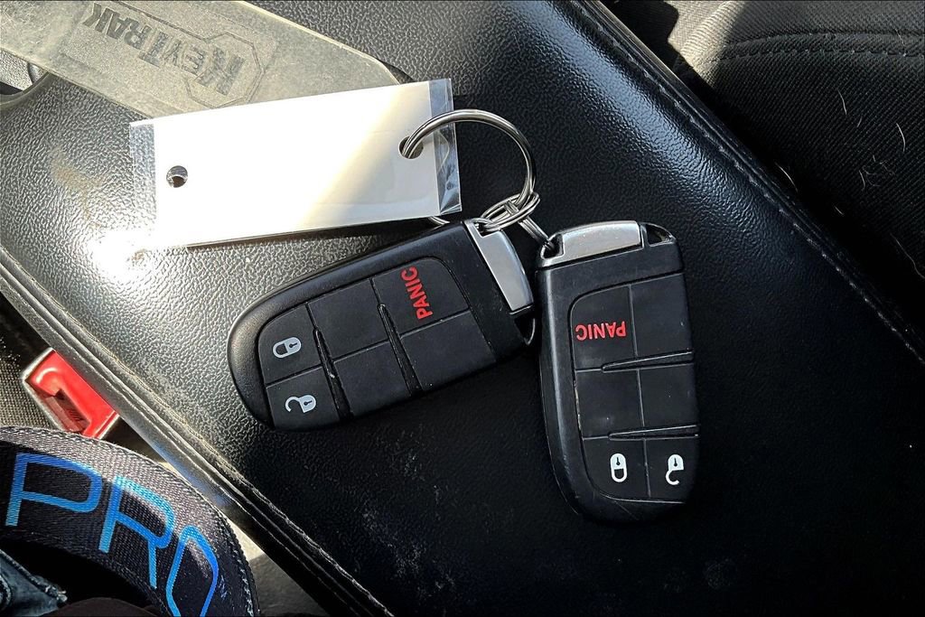 Used 2019 Dodge Journey SE w/ Blacktop Package image 8