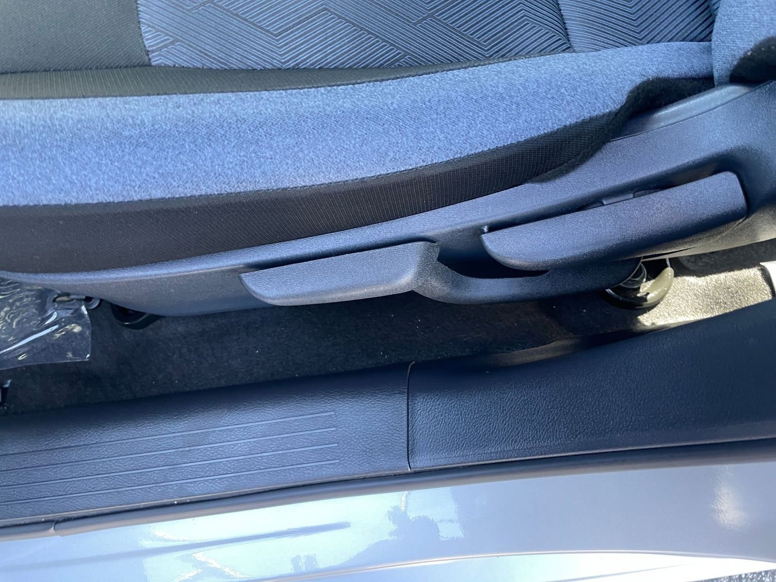 Used 2025 Nissan Versa SV image 22