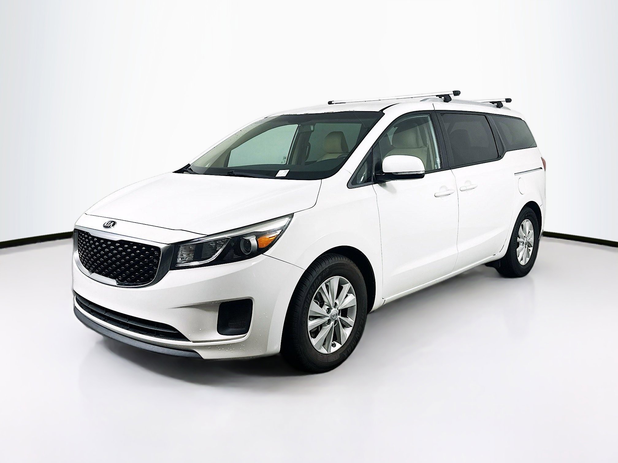 Used 2016 Kia Sedona LX w/ LX Convenience Package image 3