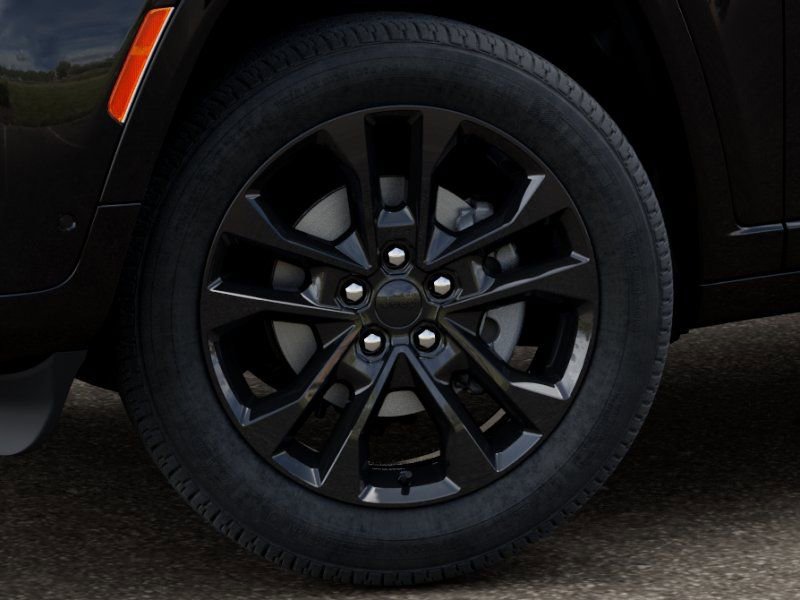 New 2026 Jeep Grand Cherokee Limited Reserve AWD/4WD image 8