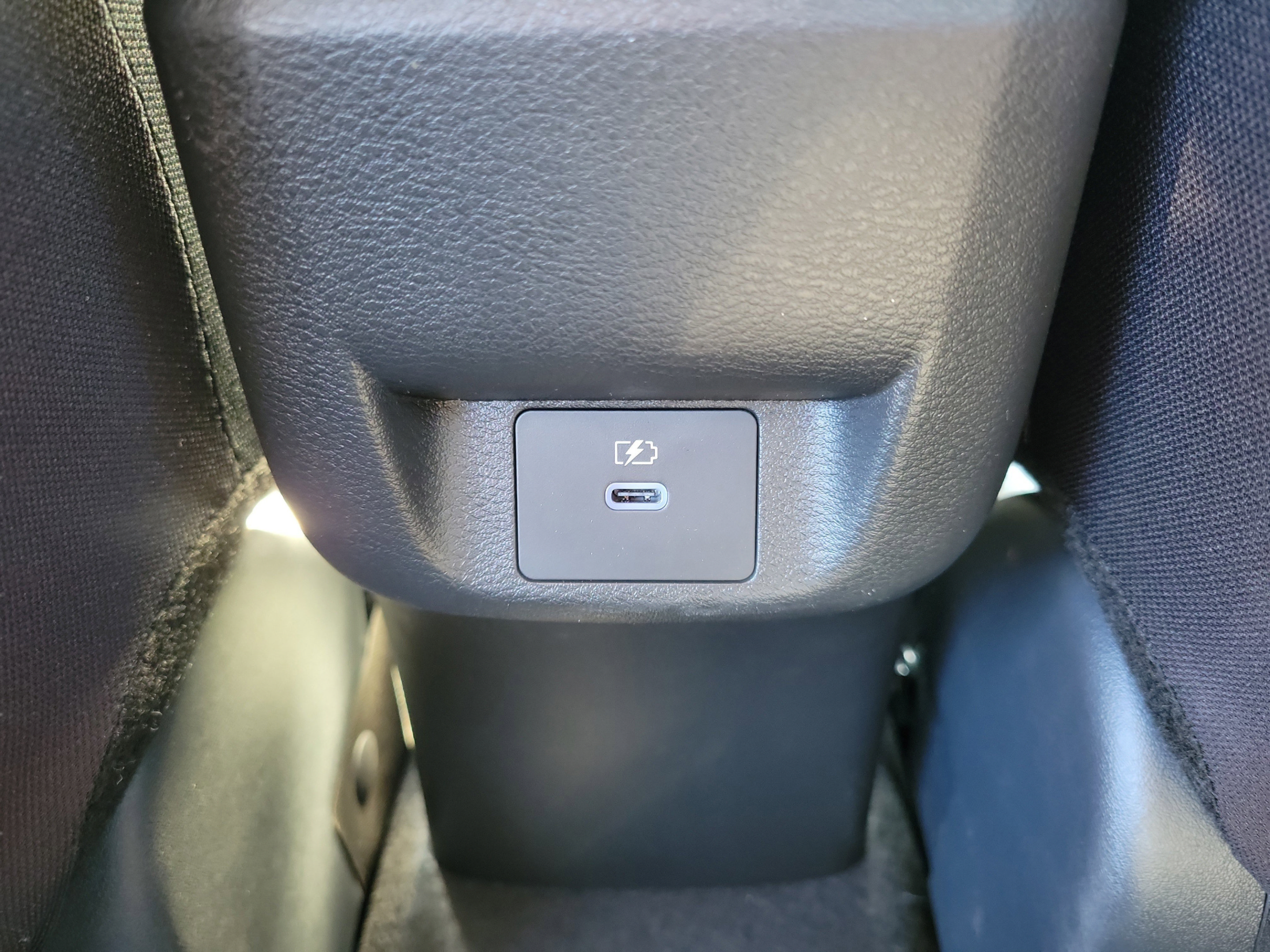 Certified 2025 Nissan Versa SV w/ Trunk Package FWD image 14