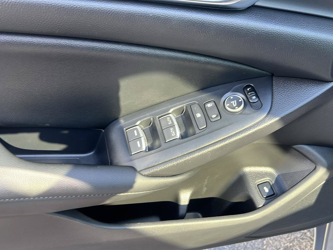 Used 2020 Honda Accord Sport image 13
