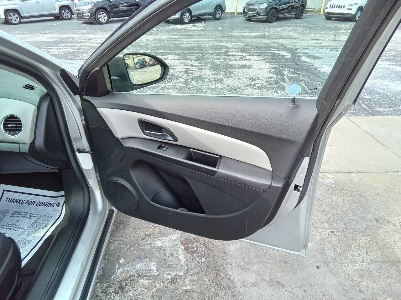 Used 2012 Chevrolet Cruze LS w/ Connectivity Package FWD image 4