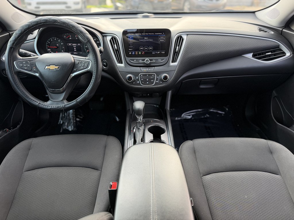 Used 2024 Chevrolet Malibu LT FWD image 11