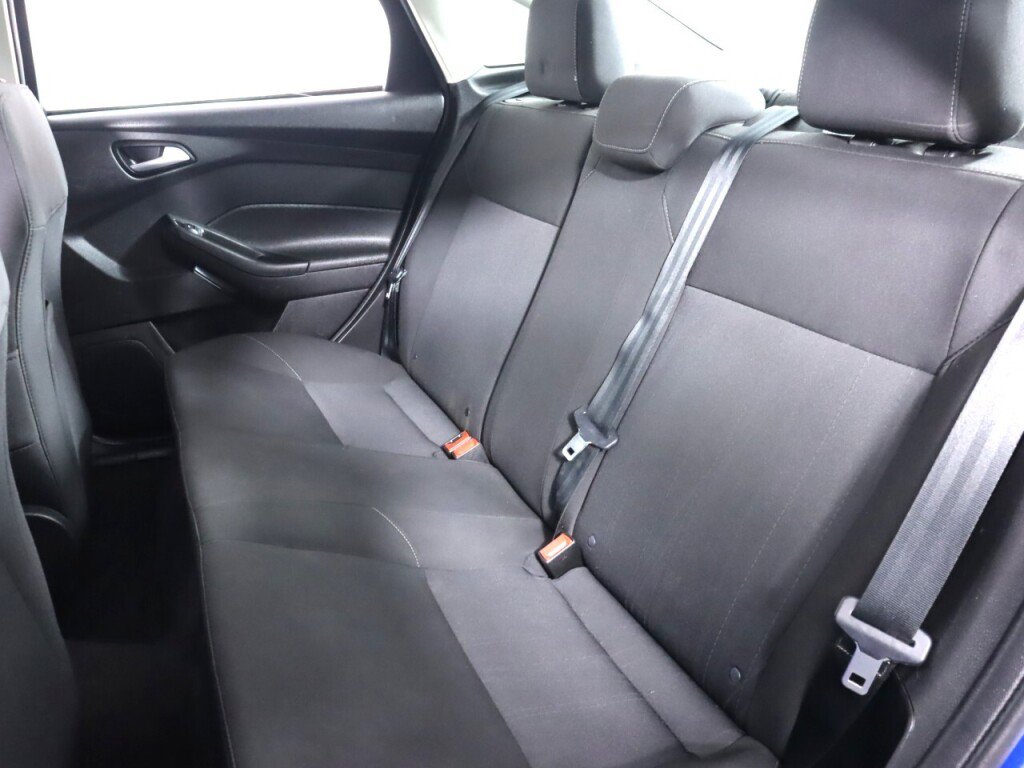 Used 2018 Ford Focus SE FWD image 27