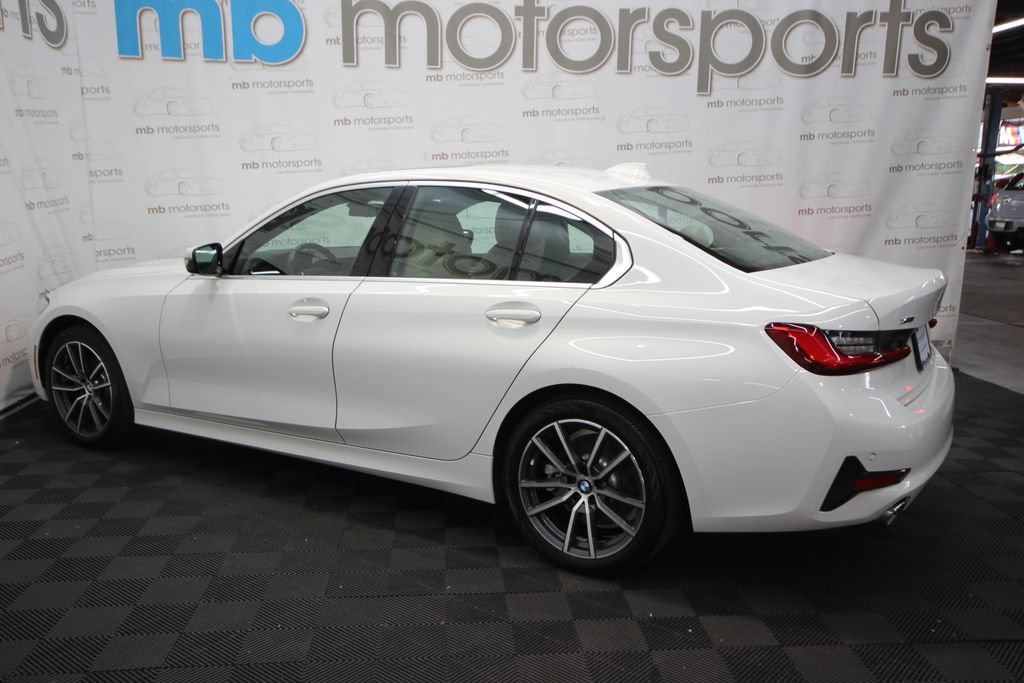 Used 2020 BMW 330i xDrive Sedan AWD/4WD image 3