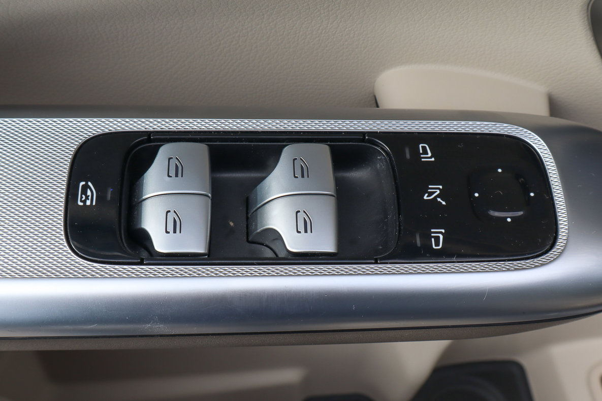 Used 2023 Mercedes-Benz GLC 300 GLC 300 image 15