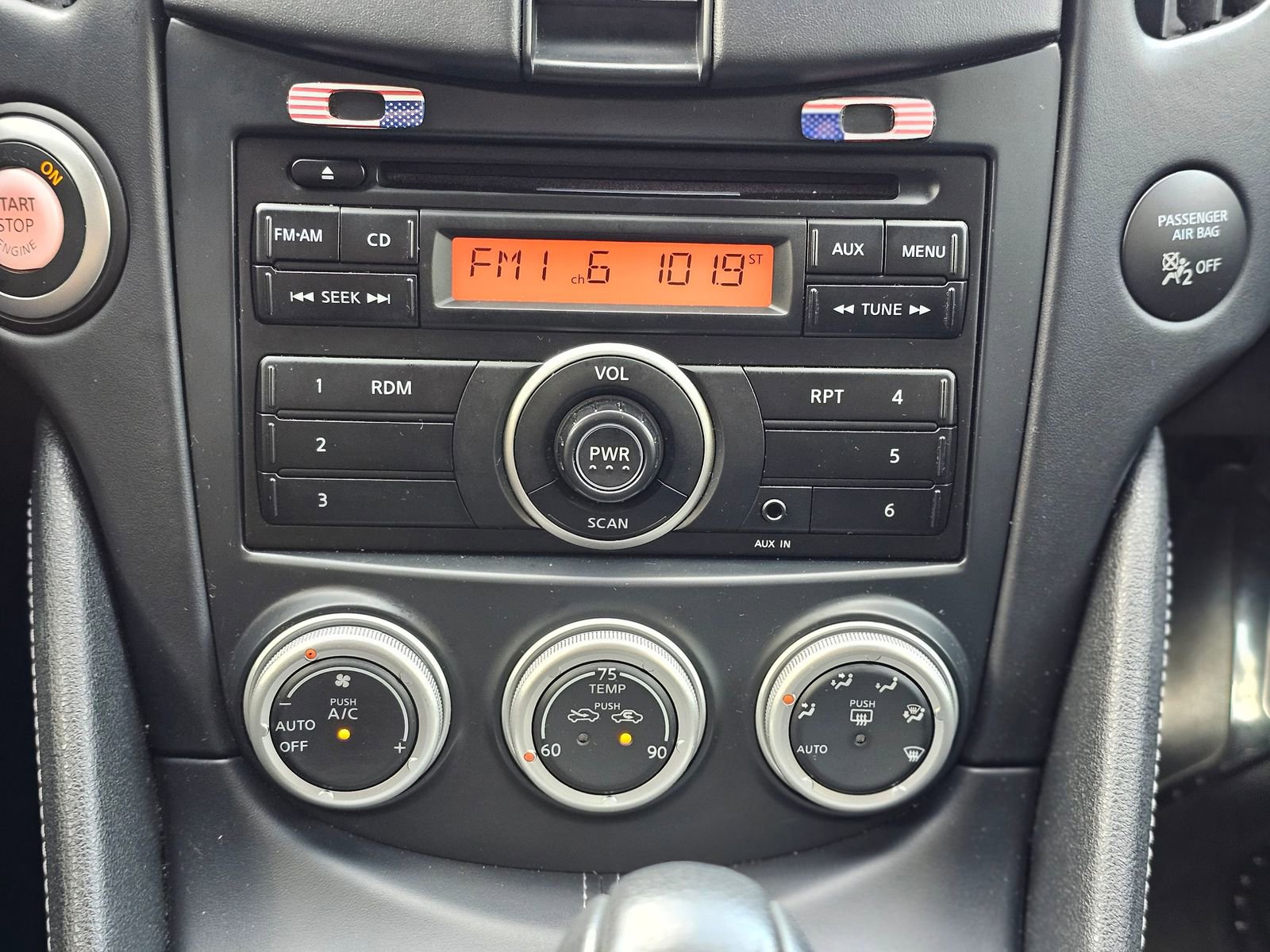 Used 2013 Nissan 370Z Touring w/ Sport Pkg image 16