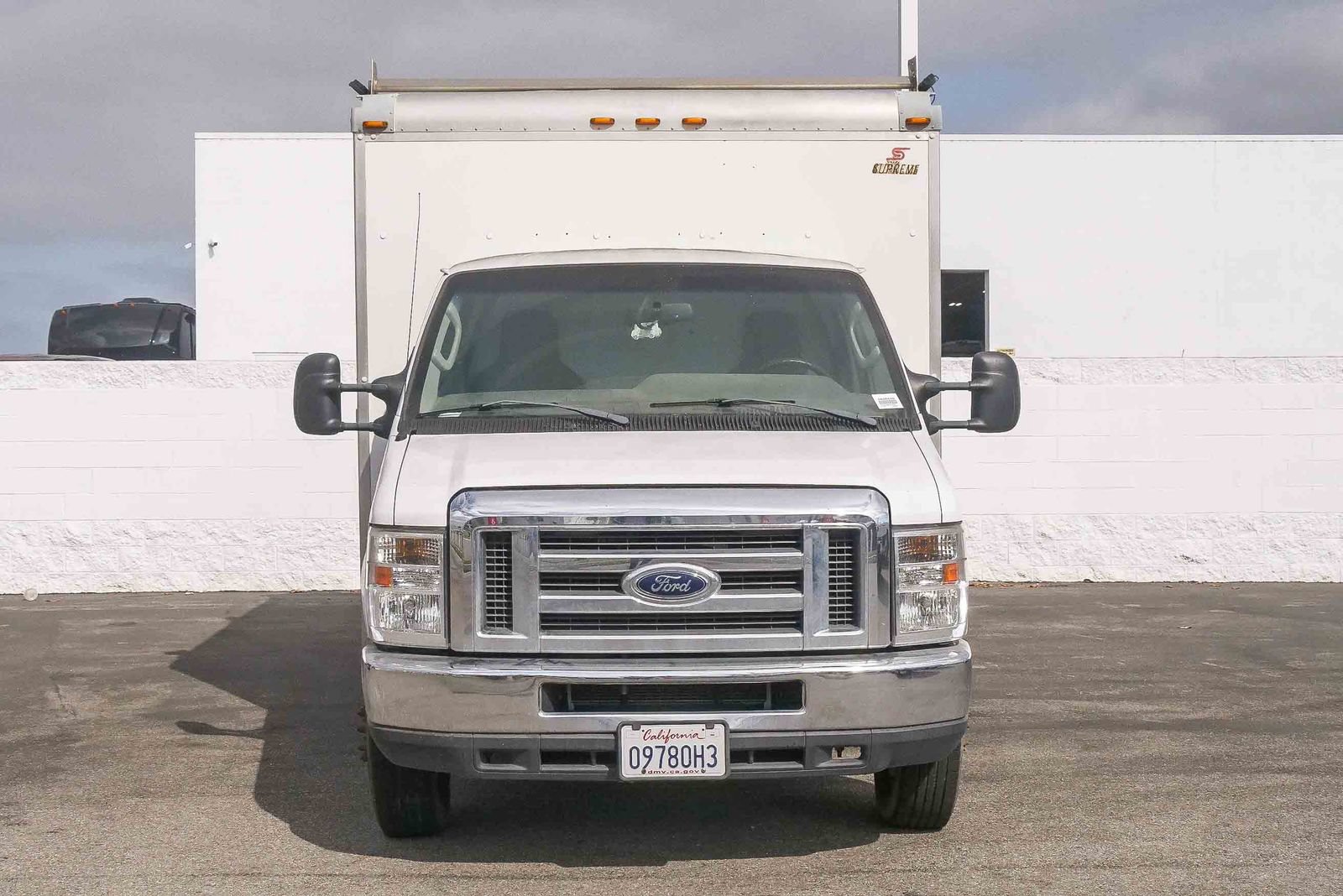 Used 2017 Ford E-350 and Econoline 350 Super Duty w/ Power Windows & Locks Group RWD image 2