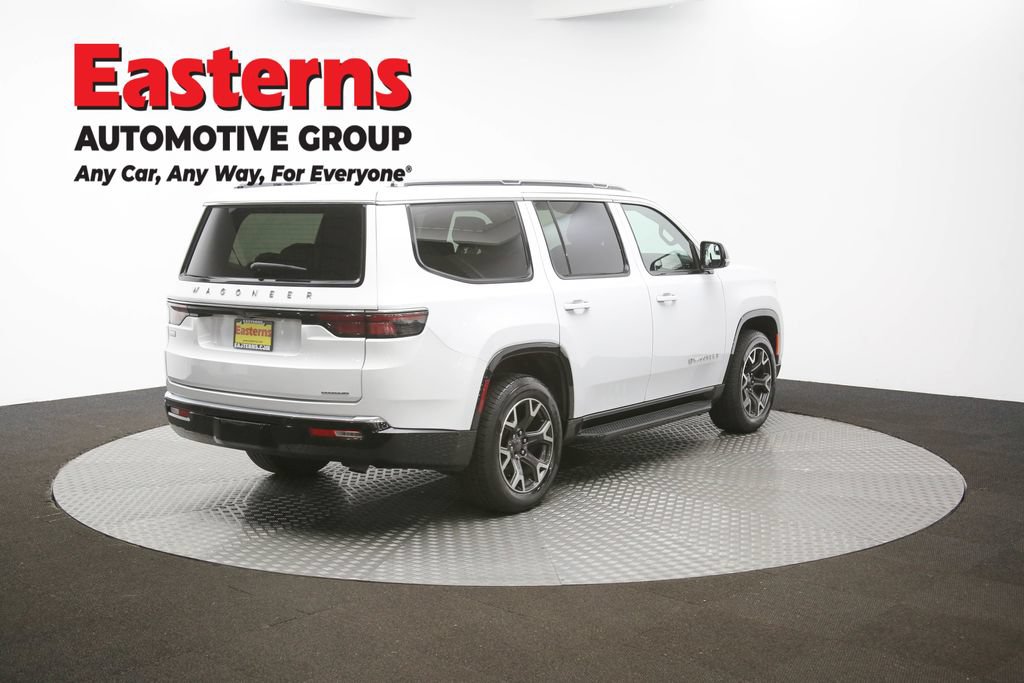 Used 2023 Jeep Wagoneer Series III w/ Preferred Equipment Group RWD image 38