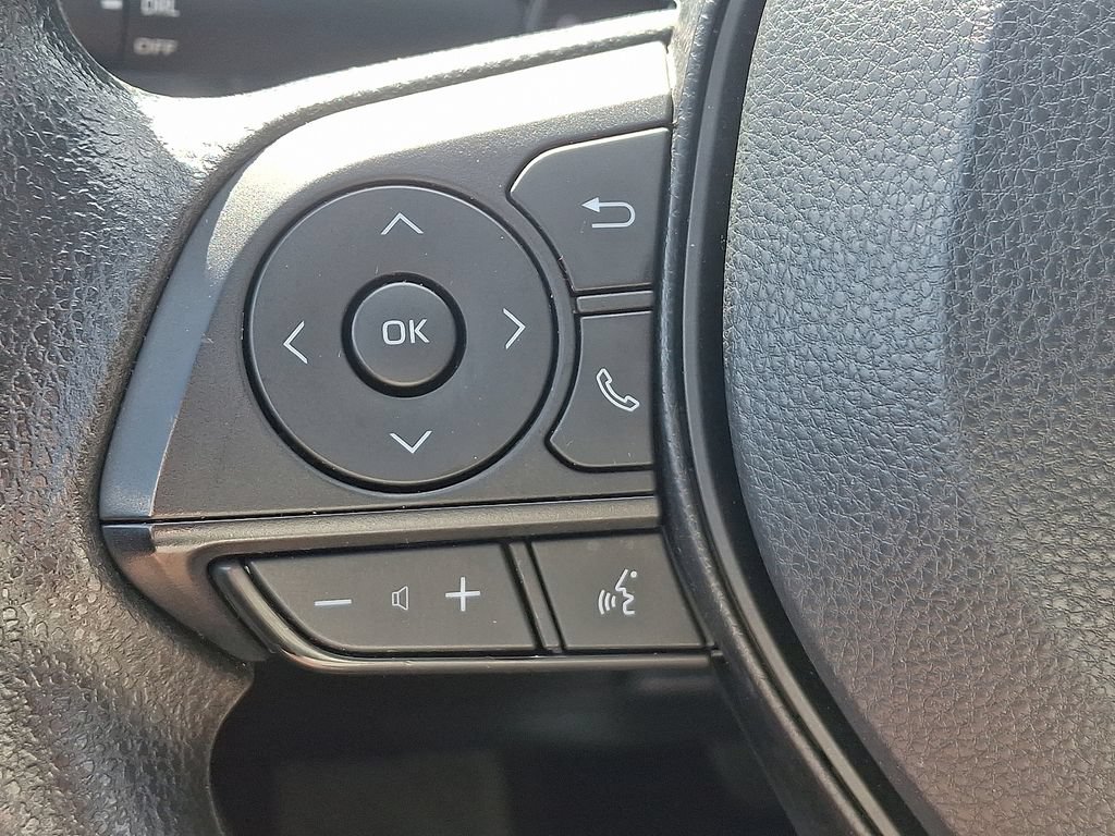 Used 2025 Toyota RAV4 LE AWD/4WD image 21