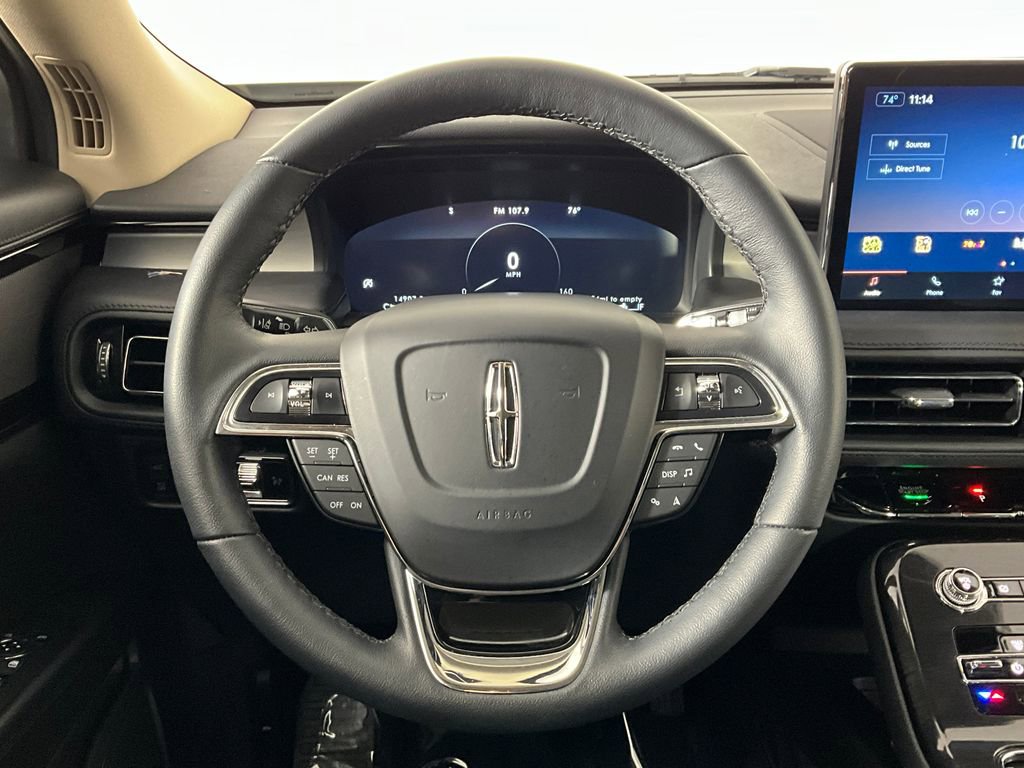 Used 2023 Lincoln Nautilus FWD image 12