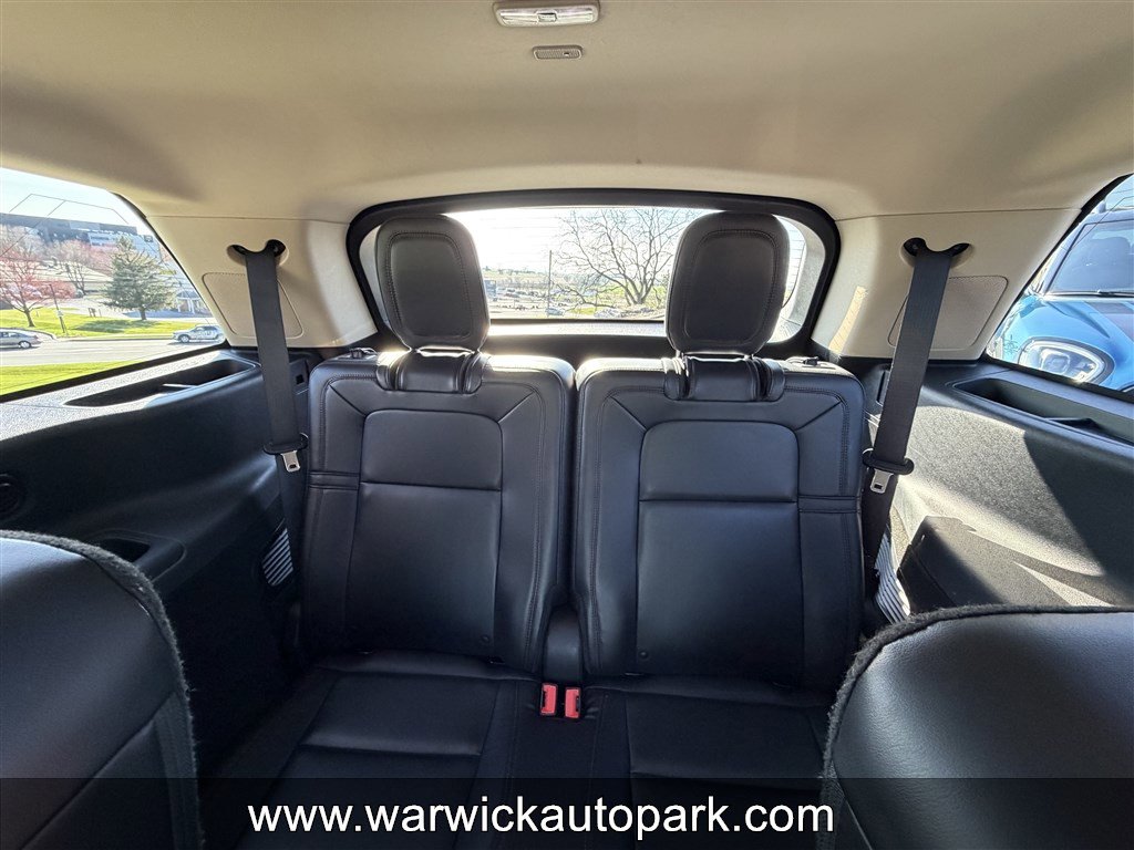 Used 2020 Lincoln Aviator Reserve w/ Equipment Group 202A image 14