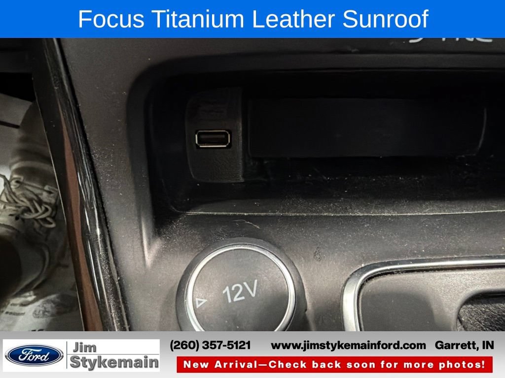 Used 2017 Ford Focus Titanium w/ Titanium Technology Package FWD image 26