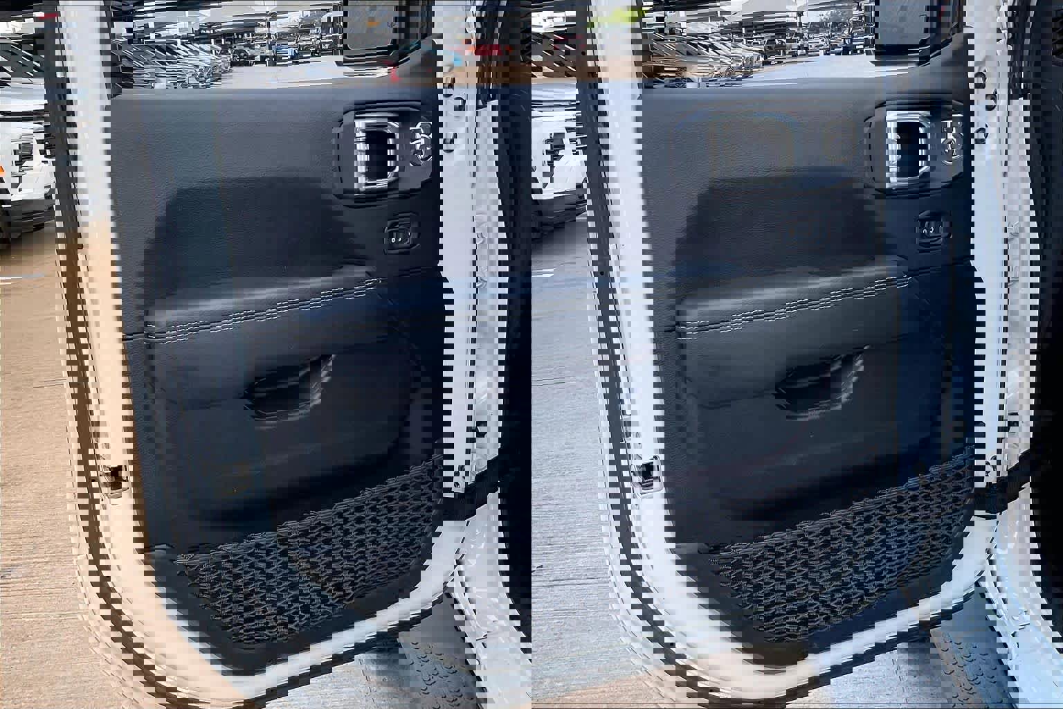 Used 2021 Jeep Wrangler Unlimited Sahara image 20