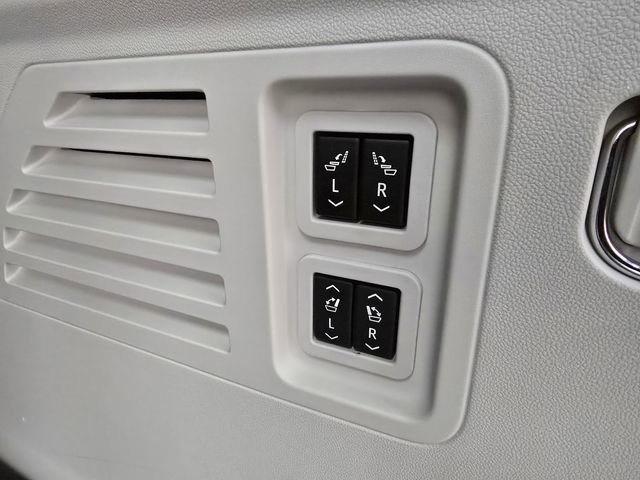 Used 2024 GMC Acadia Denali w/ LPO, Floor Liner Package FWD image 35