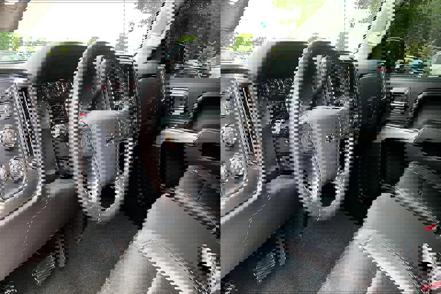 Used 2015 Chevrolet Silverado 2500 LT w/ LT Convenience Package AWD/4WD image 17