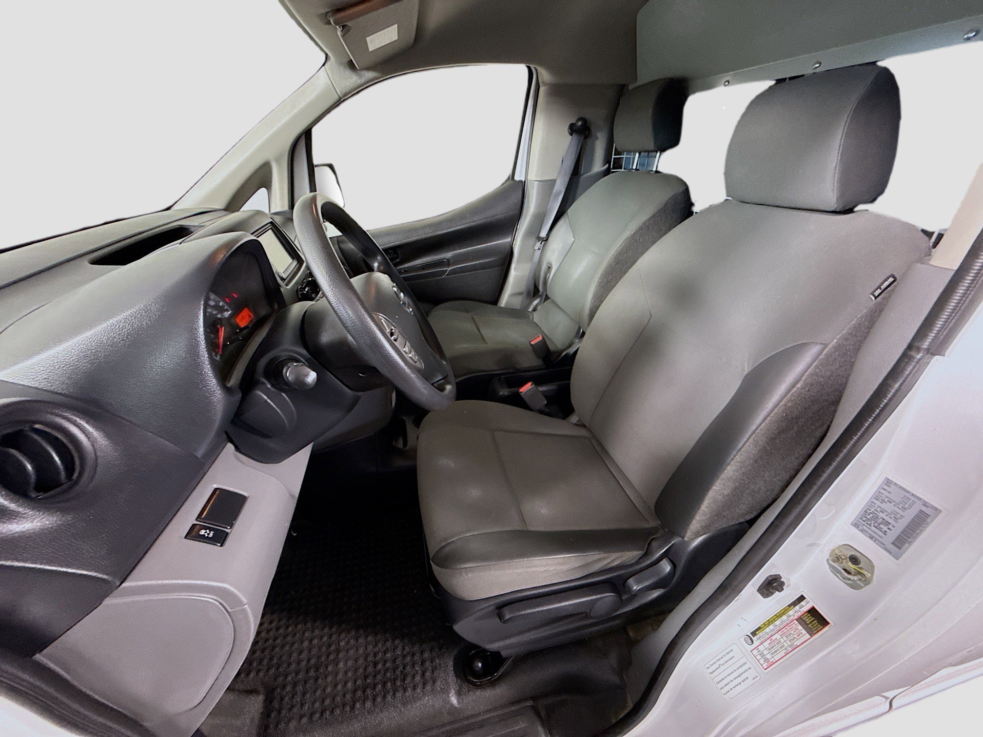 Used 2020 Nissan NV200 S image 21