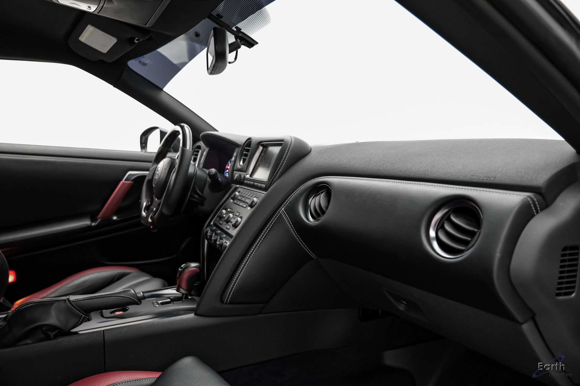 Used 2014 Nissan GT-R Black Edition AWD/4WD image 54