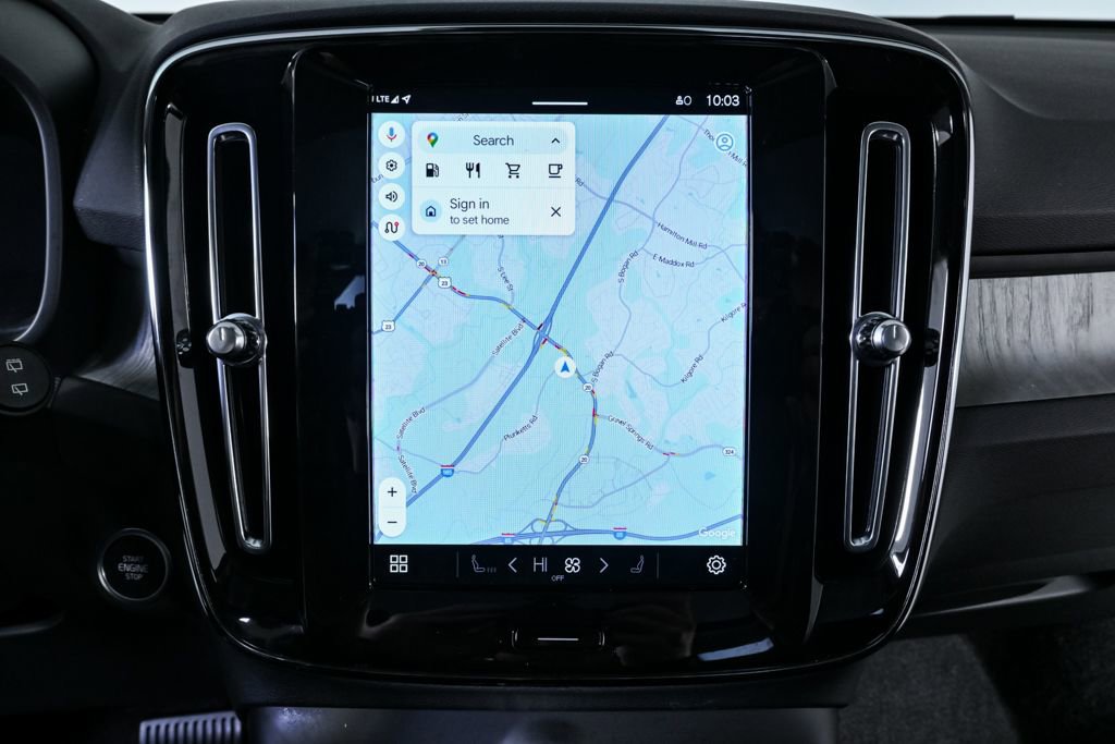 Certified 2025 Volvo XC40 B5 Plus image 16