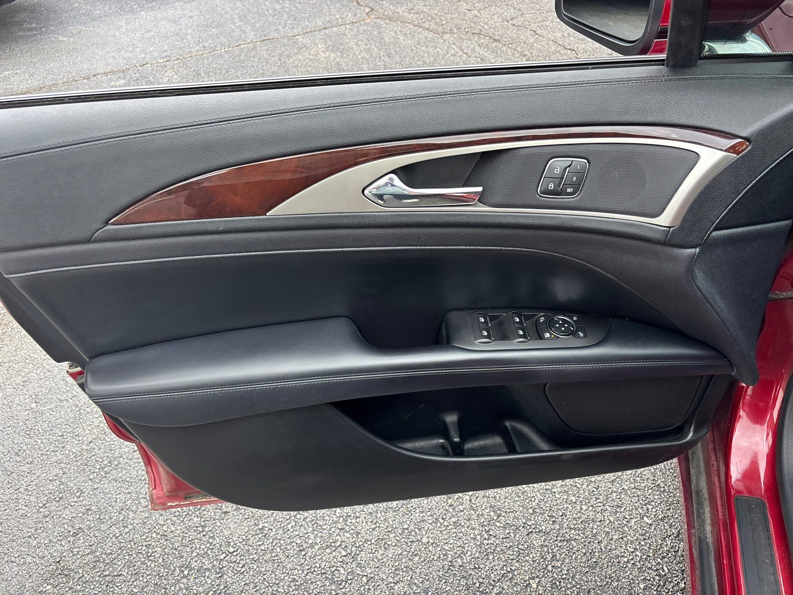 Used 2017 Lincoln MKZ Select FWD image 11