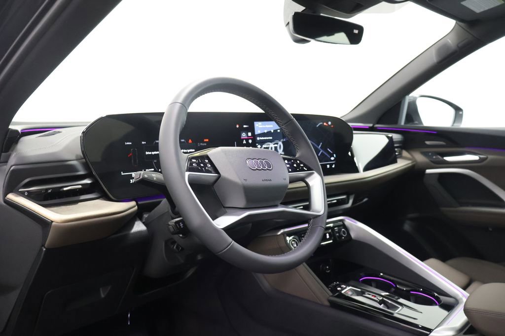 Used 2025 Audi Q5 Premium Plus w/ Premium Plus image 15